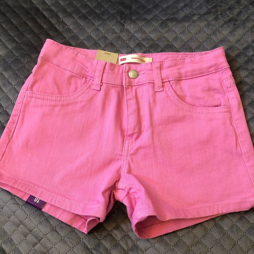 Girls pink Levi’s shorts